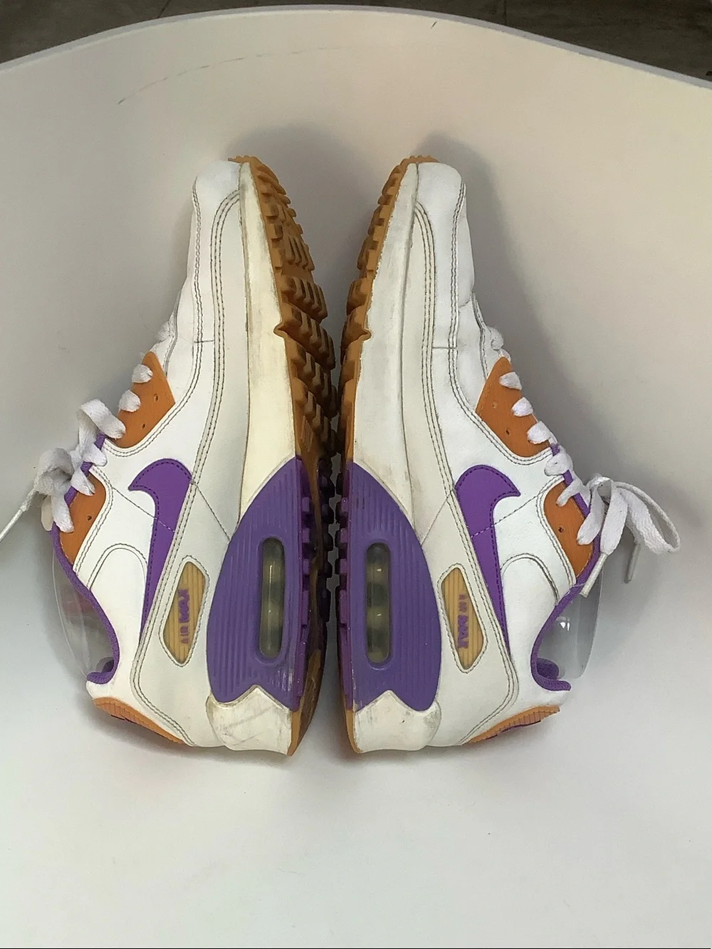 Nike low top